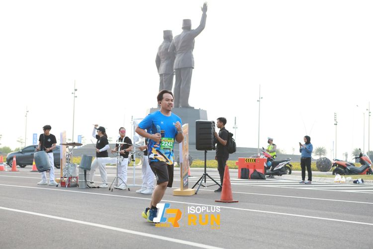 Race photo from ISOPlus Run 2024 Jakarta