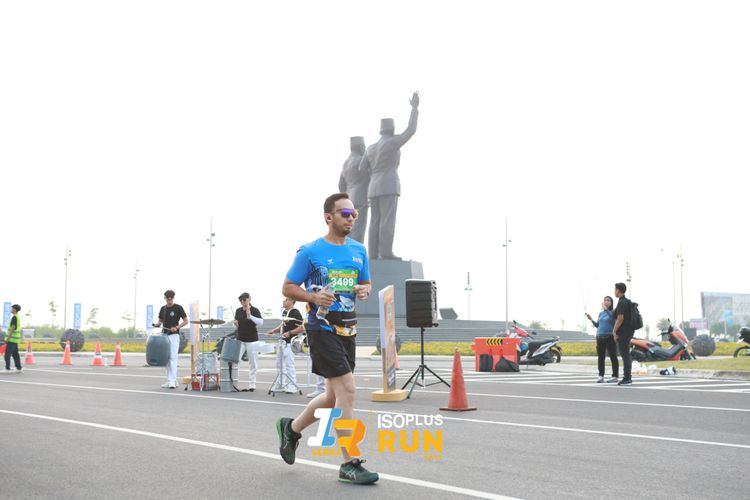 Race photo from ISOPlus Run 2024 Jakarta