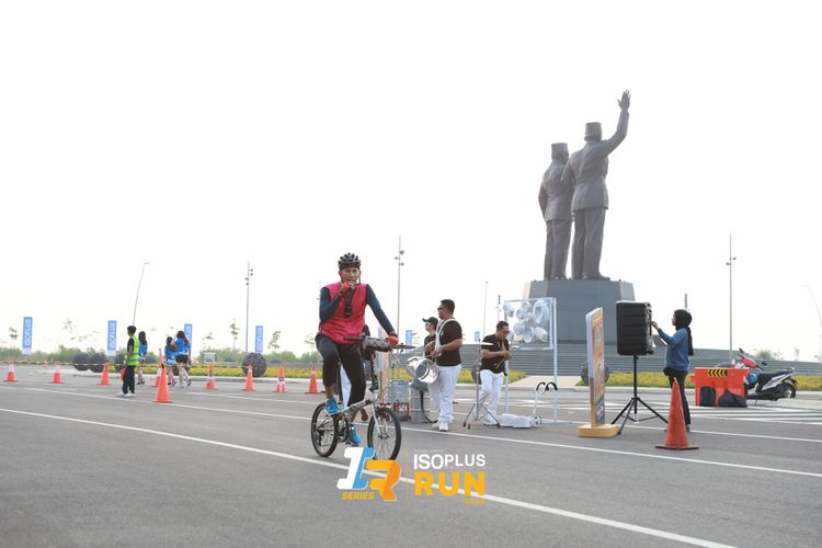 Race photo from ISOPlus Run 2024 Jakarta