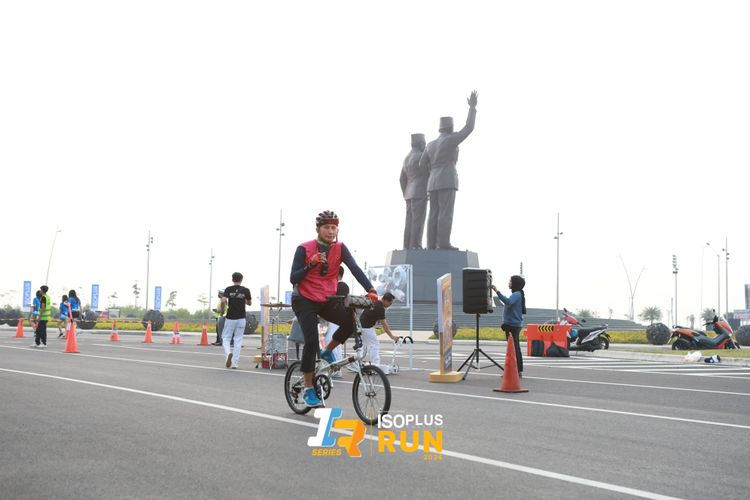 Race photo from ISOPlus Run 2024 Jakarta