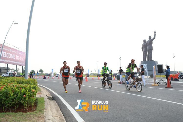 Race photo from ISOPlus Run 2024 Jakarta