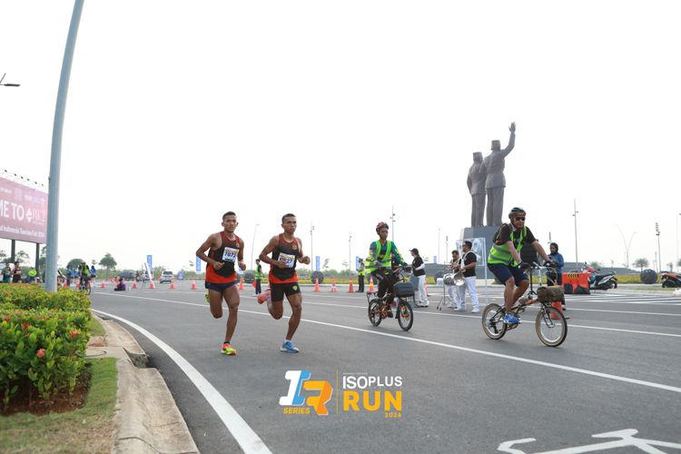 Race photo from ISOPlus Run 2024 Jakarta