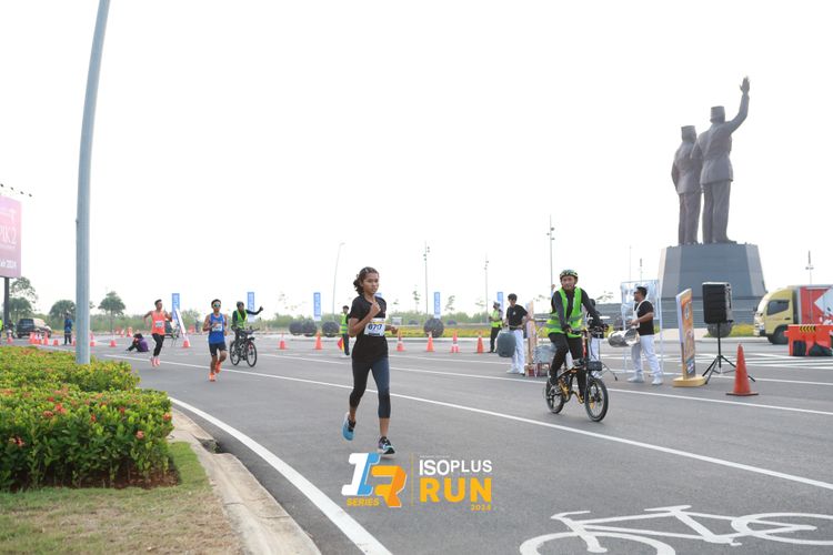 Race photo from ISOPlus Run 2024 Jakarta