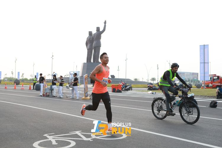 Race photo from ISOPlus Run 2024 Jakarta