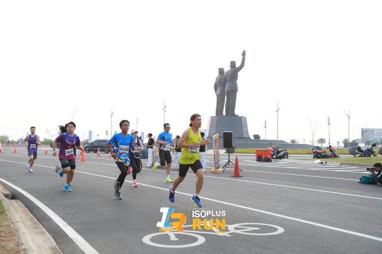 Race photo from ISOPlus Run 2024 Jakarta
