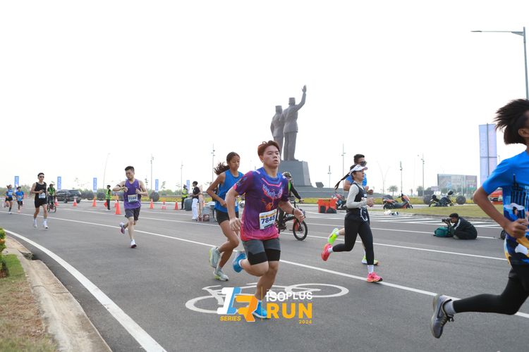 Race photo from ISOPlus Run 2024 Jakarta