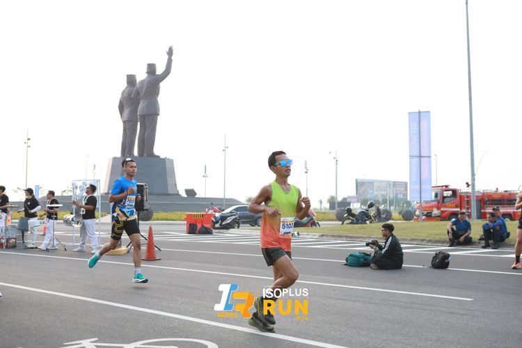 Race photo from ISOPlus Run 2024 Jakarta