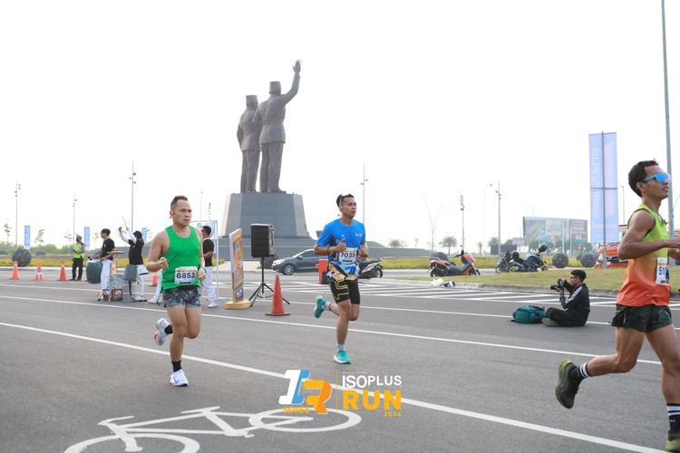 Race photo from ISOPlus Run 2024 Jakarta