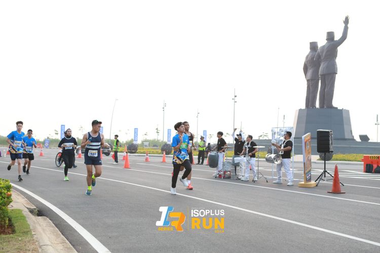 Race photo from ISOPlus Run 2024 Jakarta