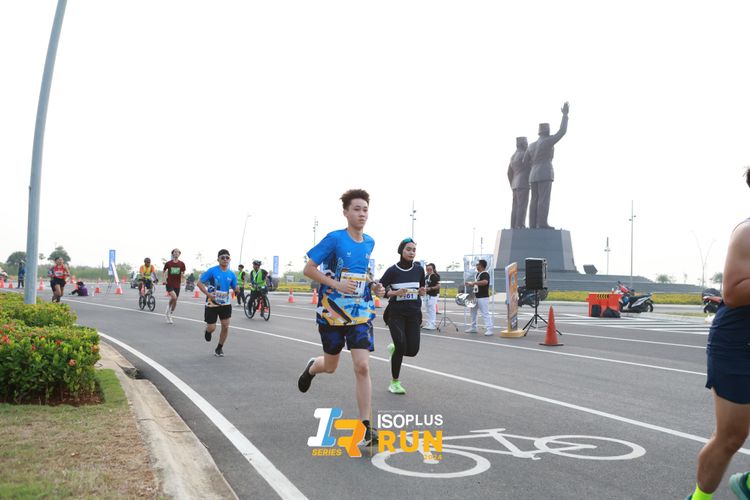Race photo from ISOPlus Run 2024 Jakarta