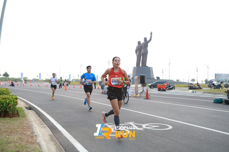 Race photo from ISOPlus Run 2024 Jakarta