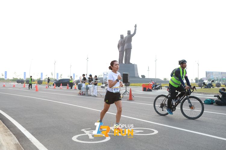 Race photo from ISOPlus Run 2024 Jakarta