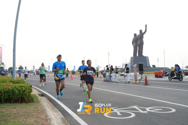 Race photo from ISOPlus Run 2024 Jakarta
