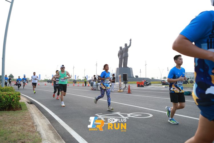 Race photo from ISOPlus Run 2024 Jakarta