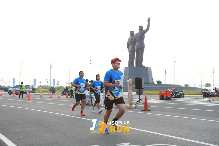 Race photo from ISOPlus Run 2024 Jakarta