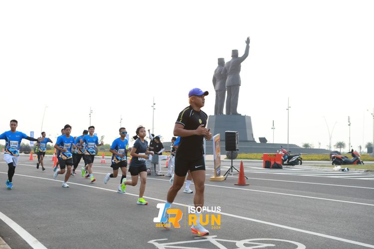 Race photo from ISOPlus Run 2024 Jakarta
