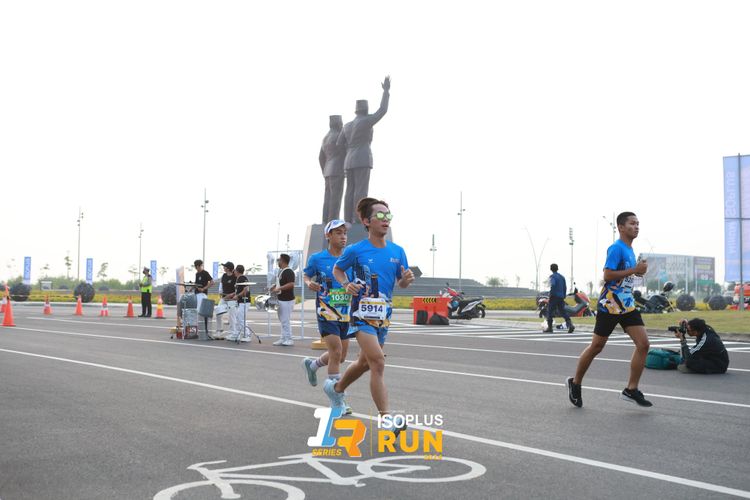 Race photo from ISOPlus Run 2024 Jakarta