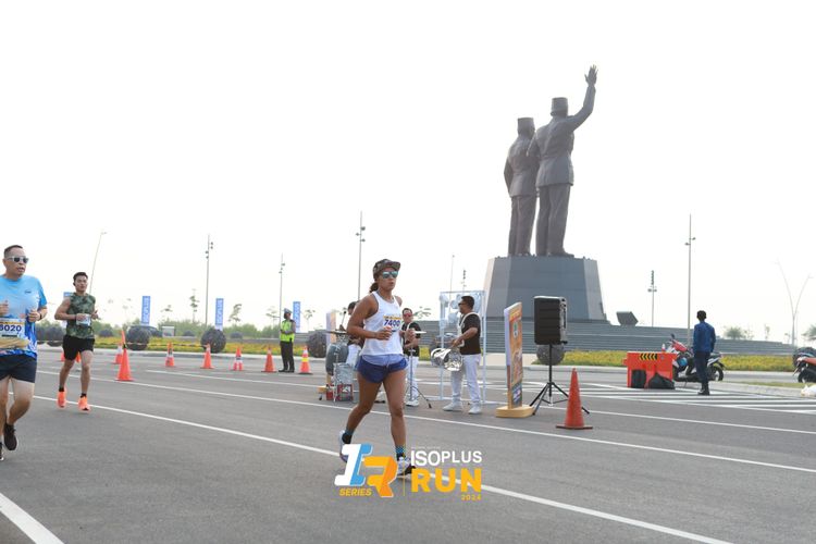 Race photo from ISOPlus Run 2024 Jakarta