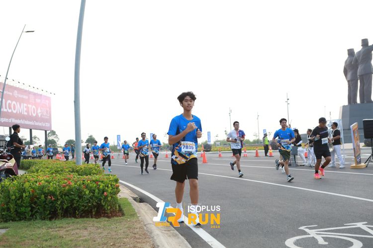Race photo from ISOPlus Run 2024 Jakarta
