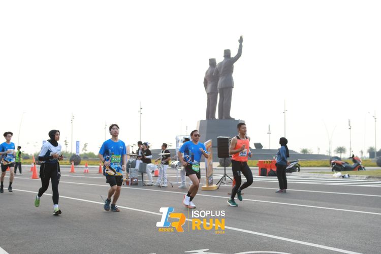 Race photo from ISOPlus Run 2024 Jakarta