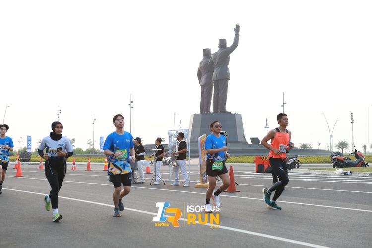 Race photo from ISOPlus Run 2024 Jakarta