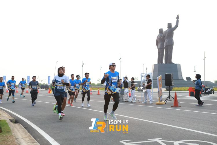 Race photo from ISOPlus Run 2024 Jakarta