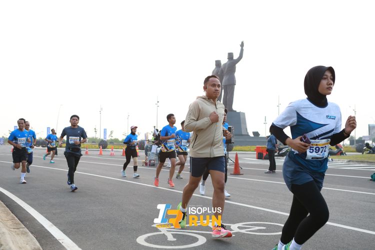Race photo from ISOPlus Run 2024 Jakarta