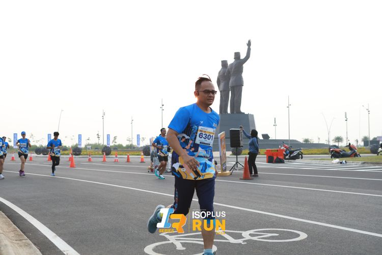 Race photo from ISOPlus Run 2024 Jakarta