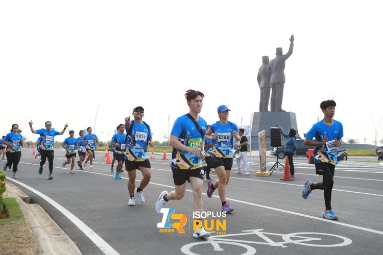 Race photo from ISOPlus Run 2024 Jakarta