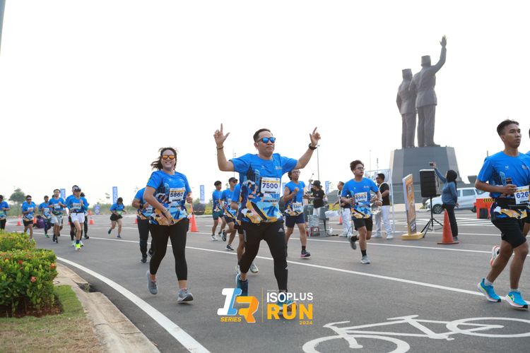 Race photo from ISOPlus Run 2024 Jakarta