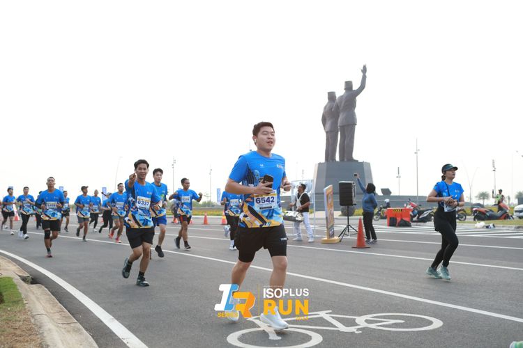 Race photo from ISOPlus Run 2024 Jakarta