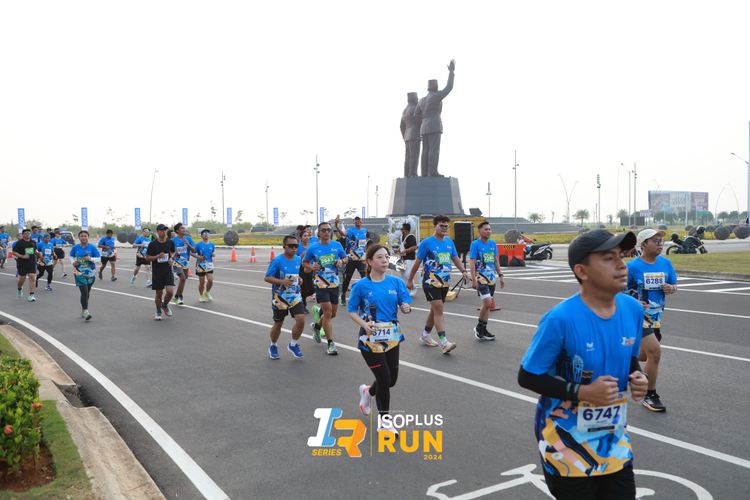 Race photo from ISOPlus Run 2024 Jakarta