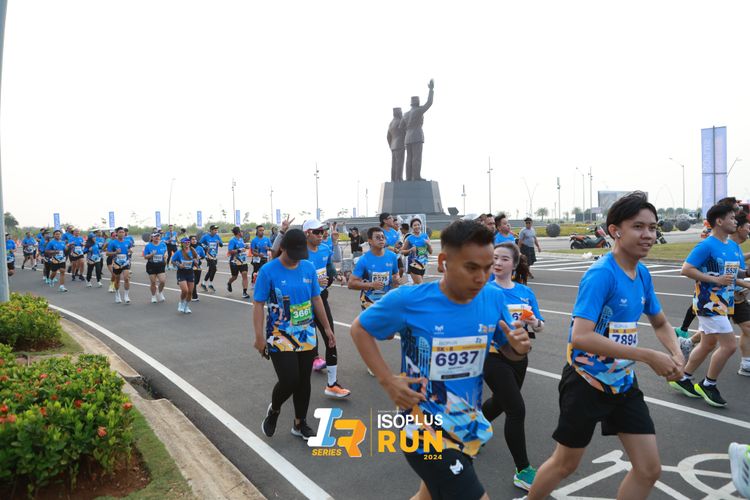 Race photo from ISOPlus Run 2024 Jakarta