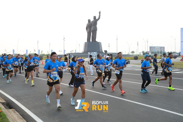 Race photo from ISOPlus Run 2024 Jakarta