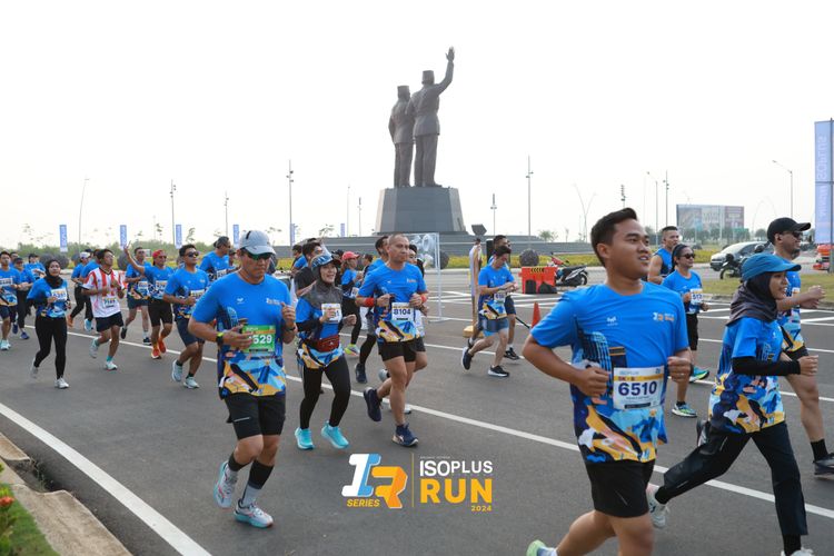 Race photo from ISOPlus Run 2024 Jakarta