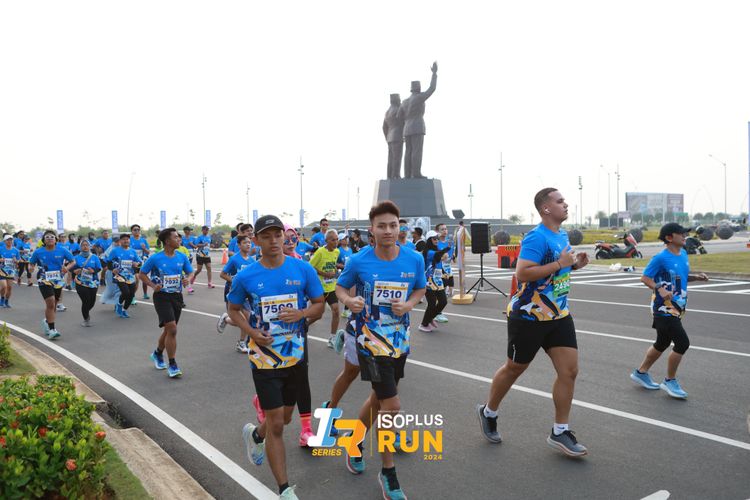 Race photo from ISOPlus Run 2024 Jakarta
