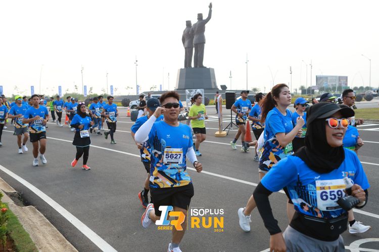 Race photo from ISOPlus Run 2024 Jakarta