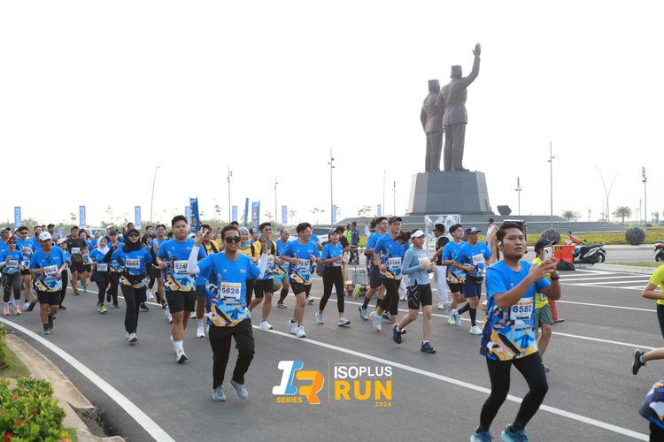 Race photo from ISOPlus Run 2024 Jakarta