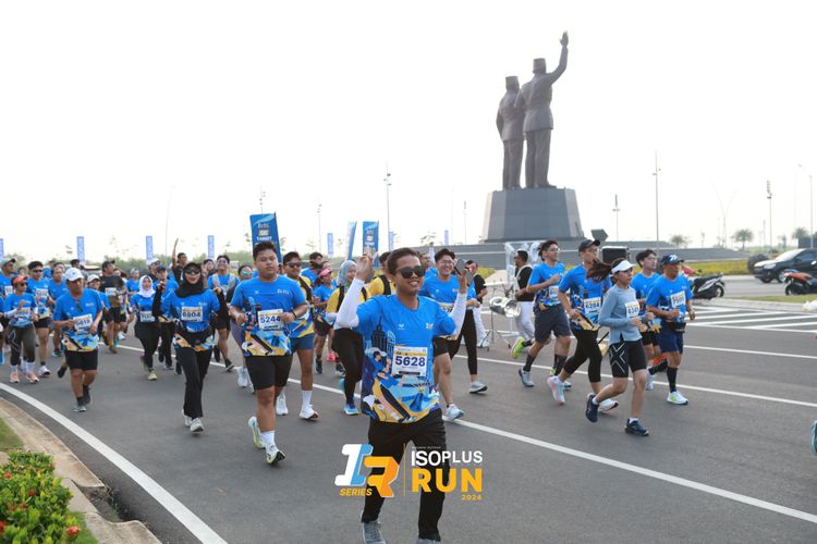 Race photo from ISOPlus Run 2024 Jakarta