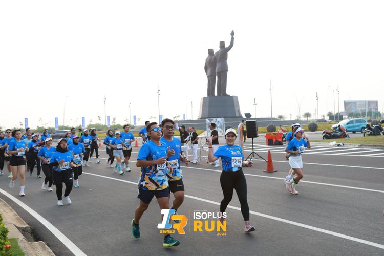 Race photo from ISOPlus Run 2024 Jakarta