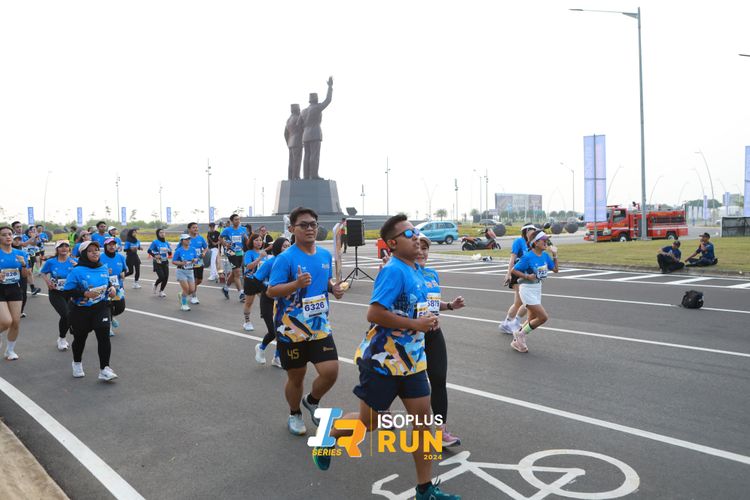 Race photo from ISOPlus Run 2024 Jakarta
