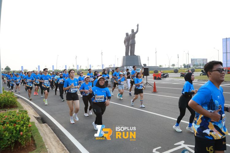 Race photo from ISOPlus Run 2024 Jakarta