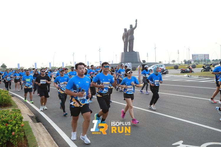 Race photo from ISOPlus Run 2024 Jakarta