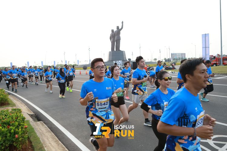 Race photo from ISOPlus Run 2024 Jakarta