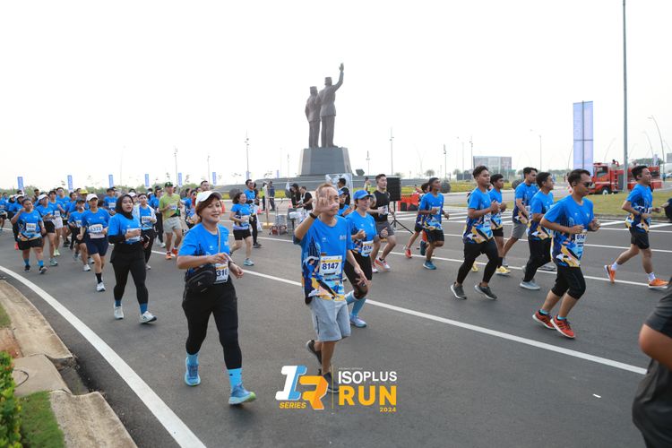 Race photo from ISOPlus Run 2024 Jakarta