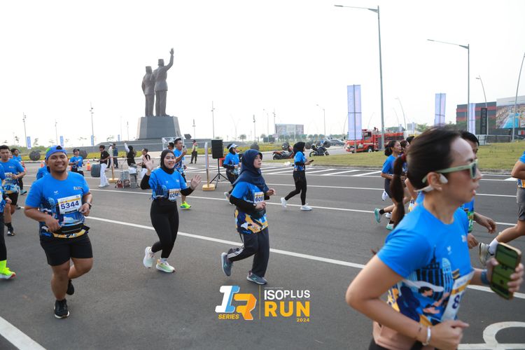 Race photo from ISOPlus Run 2024 Jakarta