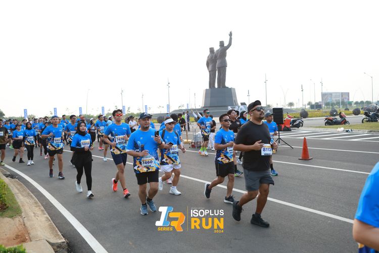 Race photo from ISOPlus Run 2024 Jakarta