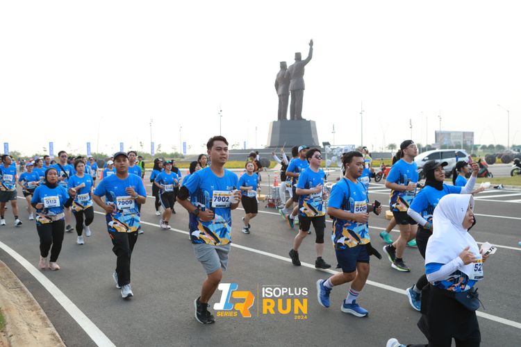 Race photo from ISOPlus Run 2024 Jakarta