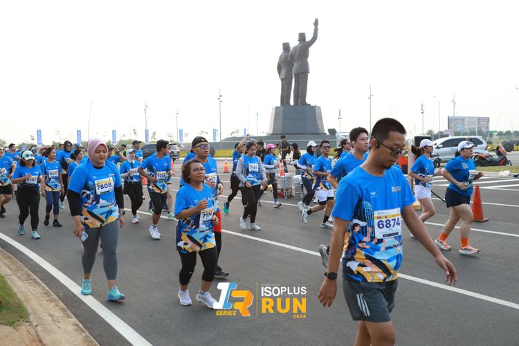 Race photo from ISOPlus Run 2024 Jakarta