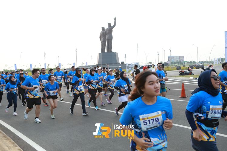 Race photo from ISOPlus Run 2024 Jakarta
